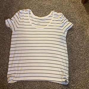 Women’s short sleeve shirt